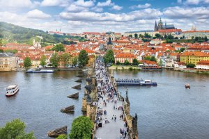 &copy; Shutterstock-Sven Hansche