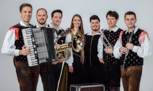 &copy; Sašo Avsenik