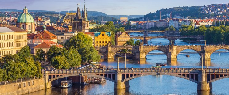 &copy; Noppasinw - stock.adobe.com