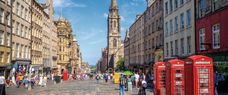 &copy; Richie Chan-stock.adobe.com