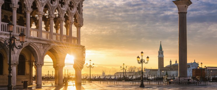 © Mapics - stock.adobe.com
