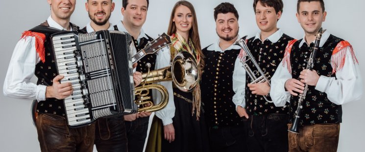 &copy; Sašo Avsenik